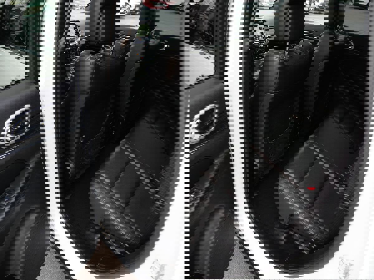 Used 2021 Jeep Grand Cherokee Limited w/ Trailer Tow Group IV image 19