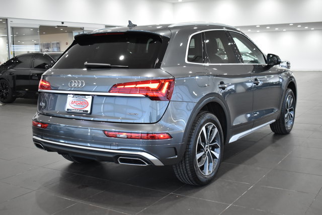 Used 2023 Audi Q5 2.0T Premium w/ Convenience Package image 11