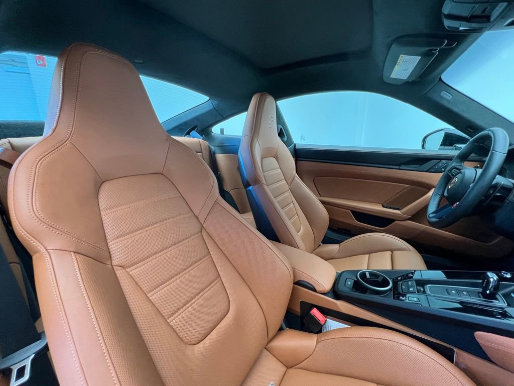 Certified 2025 Porsche 911 Carrera GTS image 18