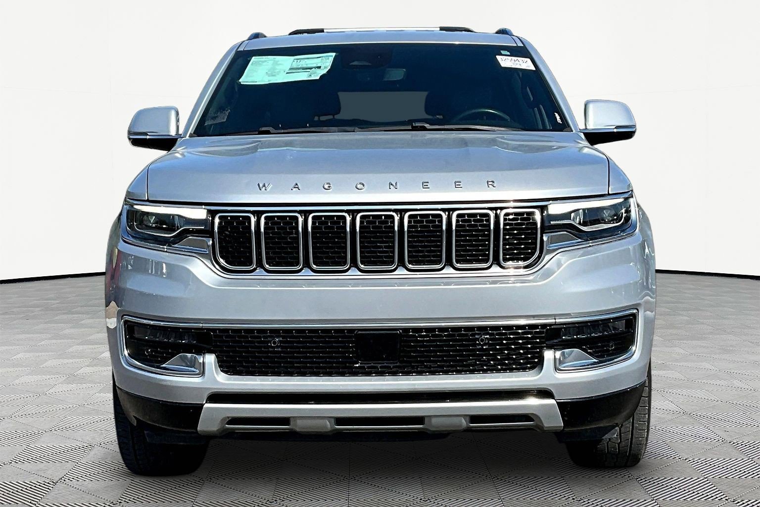 Used 2022 Jeep Wagoneer Series II AWD/4WD image 2