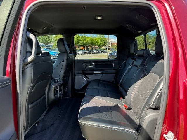 Used 2025 RAM 1500 Laramie AWD/4WD image 26