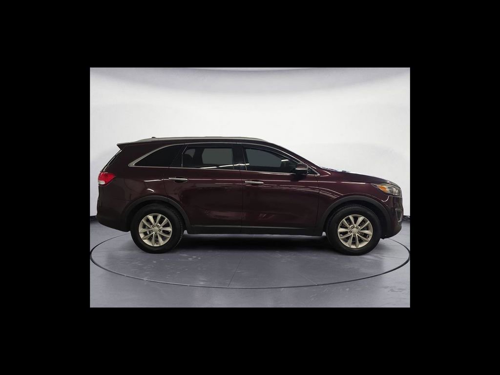Used 2017 Kia Sorento FWD w/ LX Convenience Package image 7