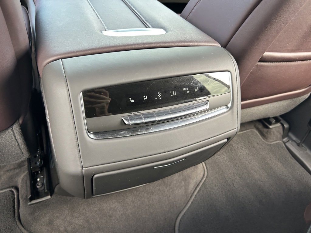 Used 2024 Cadillac Escalade Sport Platinum w/ Heavy-Duty Trailer Package image 44
