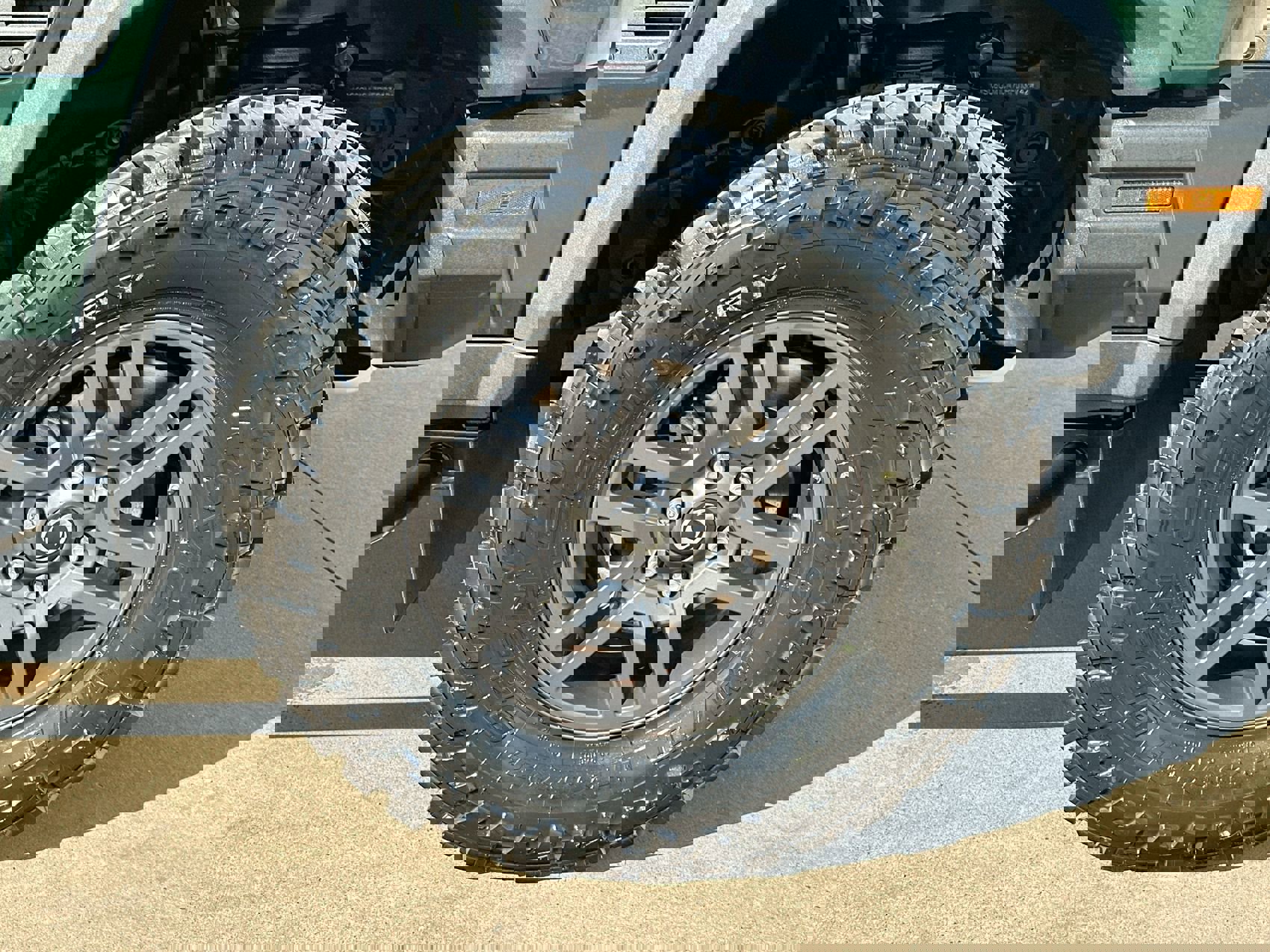 Used 2024 INEOS Grenadier Fieldmaster Edition image 10