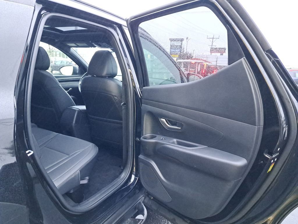 Used 2024 Hyundai Santa Cruz Night image 15