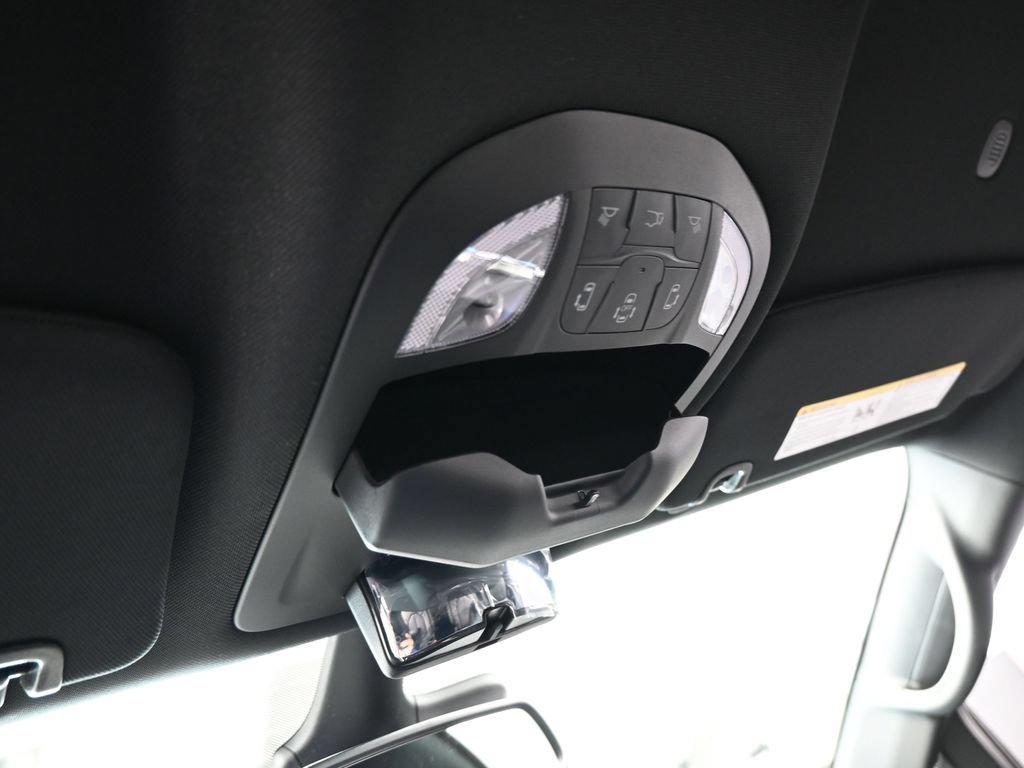 New 2026 Chrysler Pacifica Select w/ S Appearance Package FWD image 25