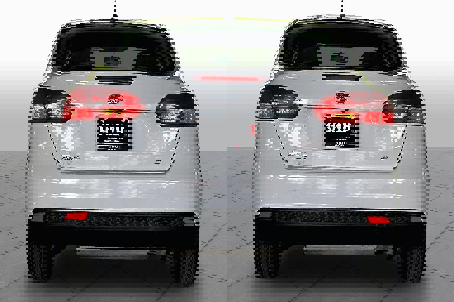 Used 2017 Ford Focus SE FWD image 4