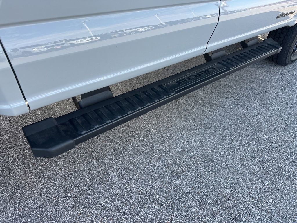 New 2026 Ford F250 Lariat w/ Black Appearance Package image 48