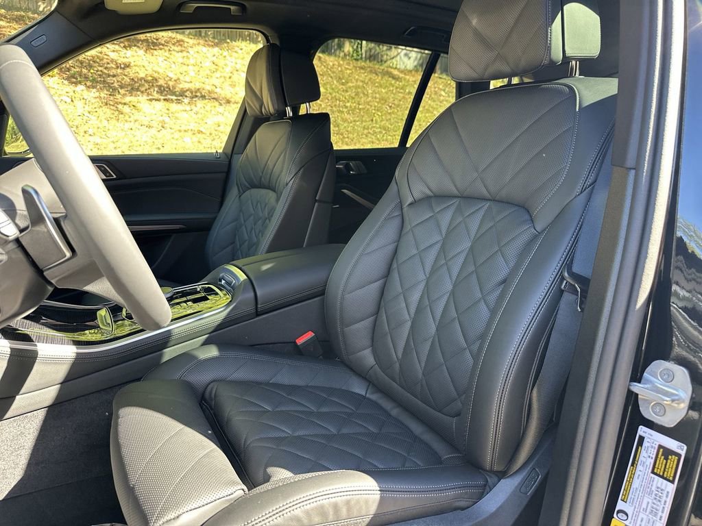 Used 2026 BMW X5 xDrive50e w/ M Sport Package image 14
