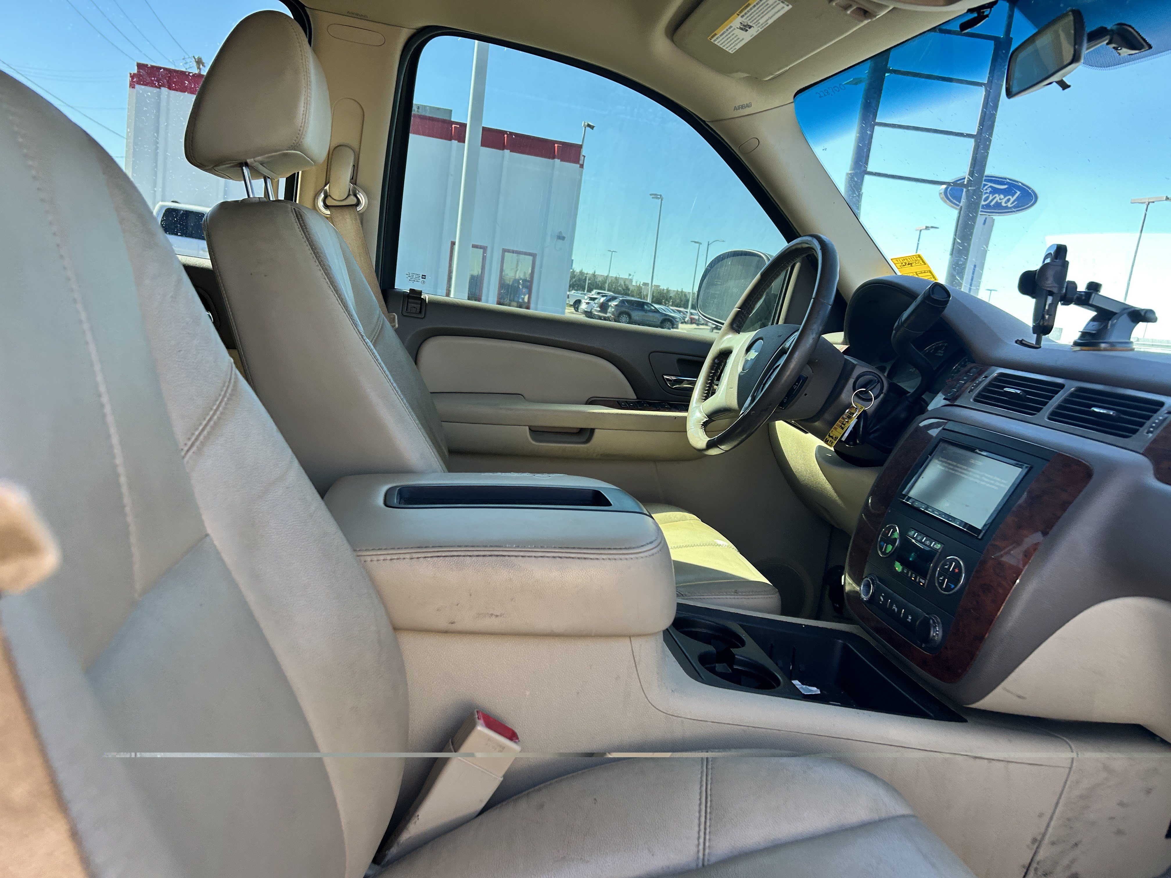 Used 2009 Chevrolet Suburban LT AWD/4WD image 12