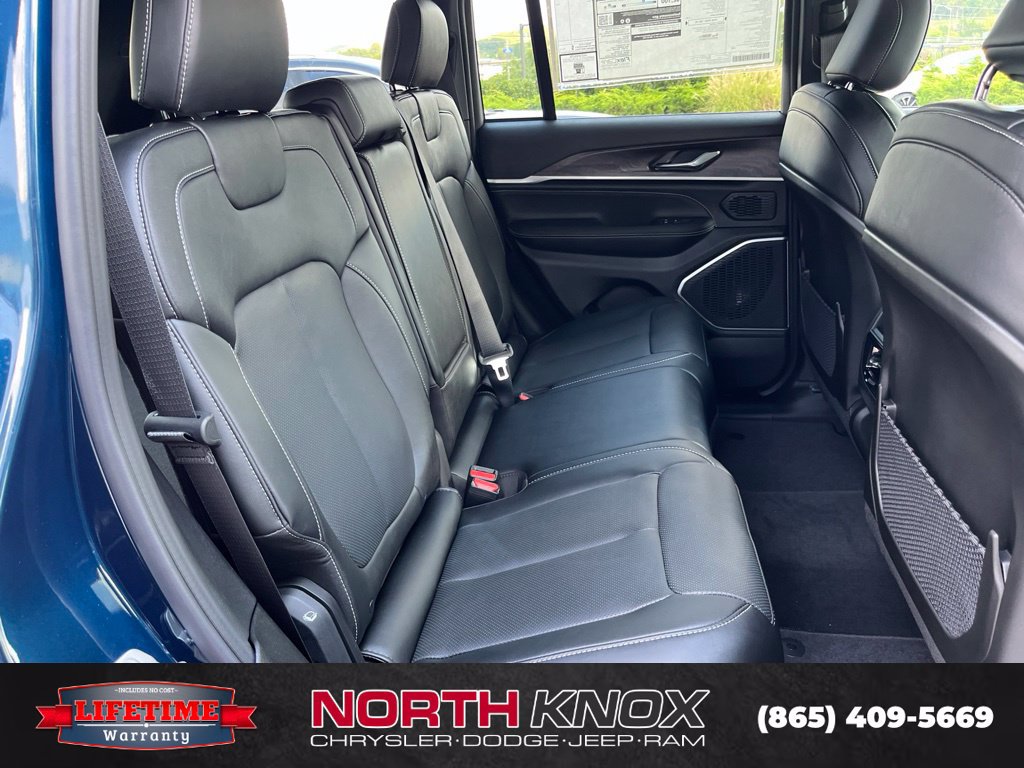 New 2027 Jeep Grand Cherokee Limited AWD/4WD image 25