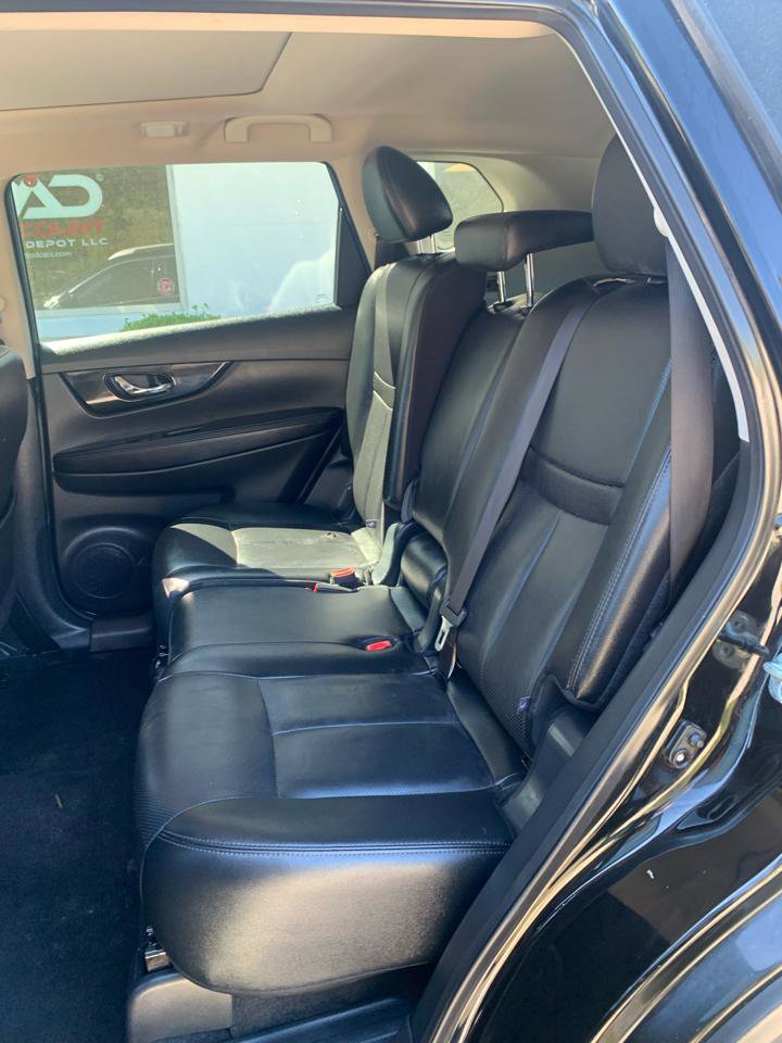 Used 2020 Nissan Rogue SL w/ Premium Package image 8