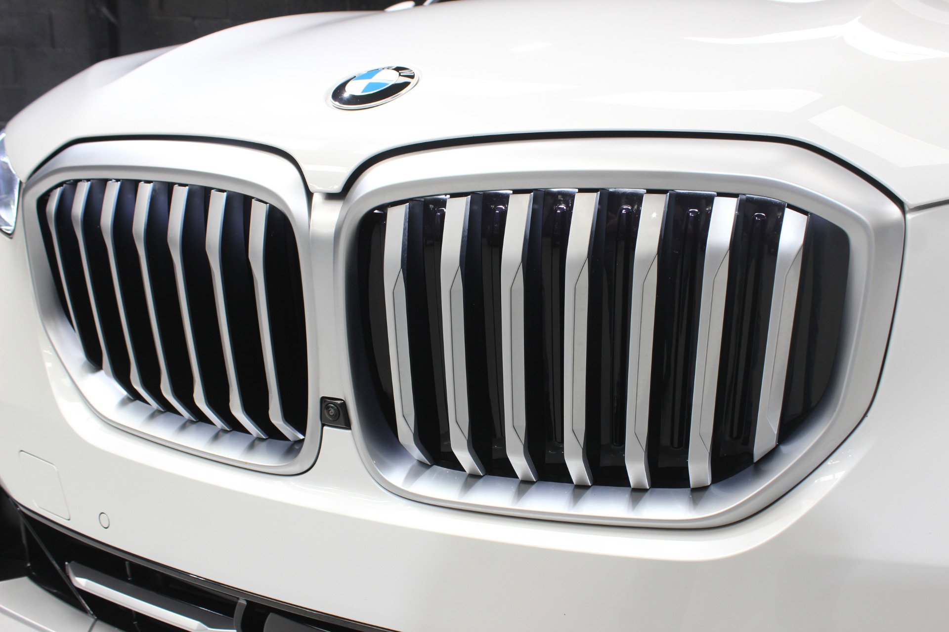 Used 2024 BMW X5 sDrive40i w/ Premium Package image 7