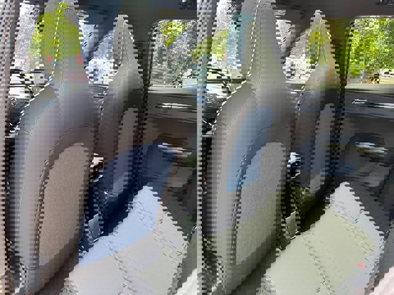 New 2025 Volvo EX30 Plus w/ Protection Package Premier image 19