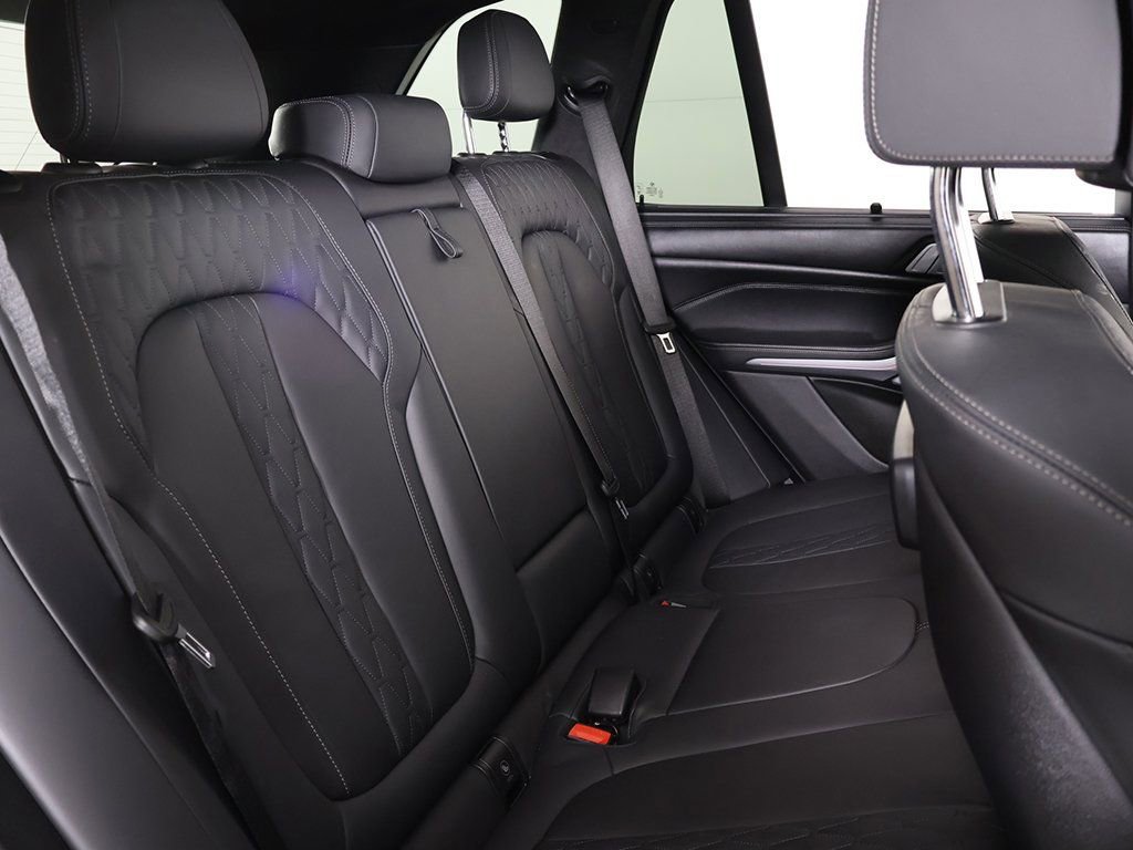 Used 2023 BMW X5 M50i w/ Executive Package image 41