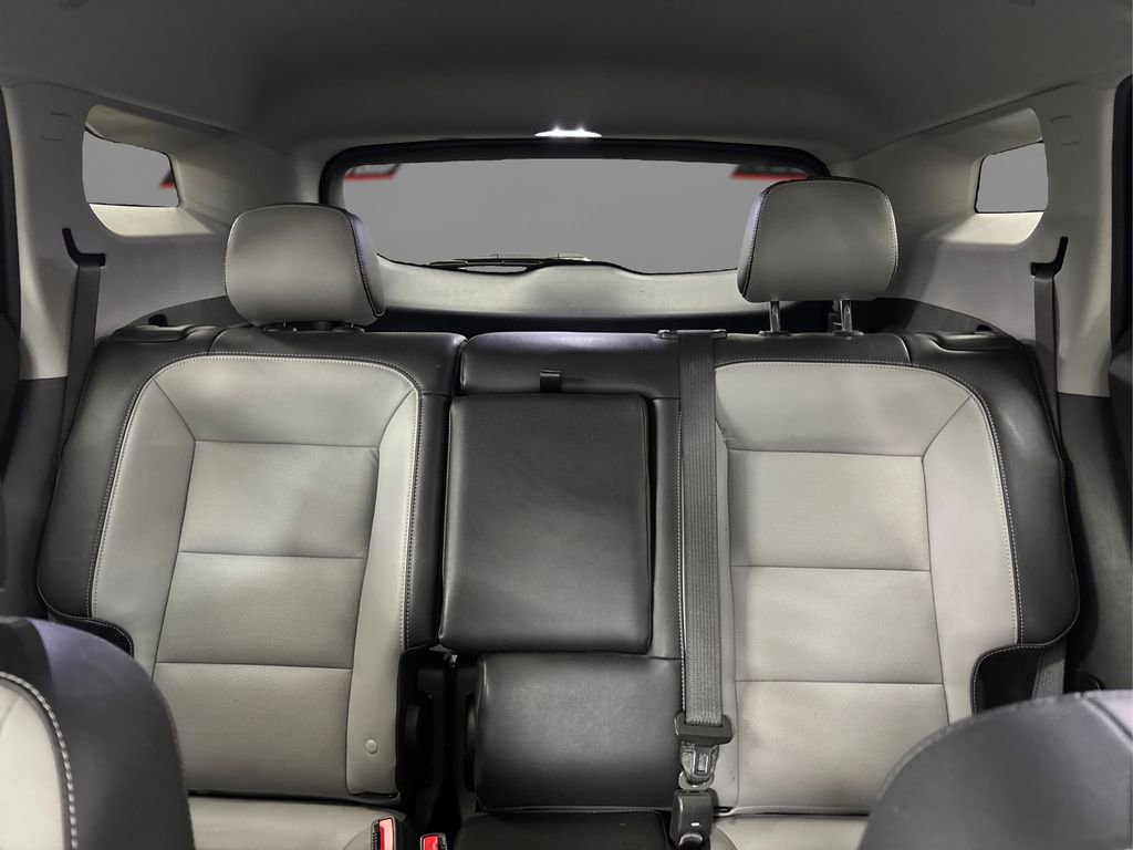 Used 2022 GMC Terrain SLT image 19