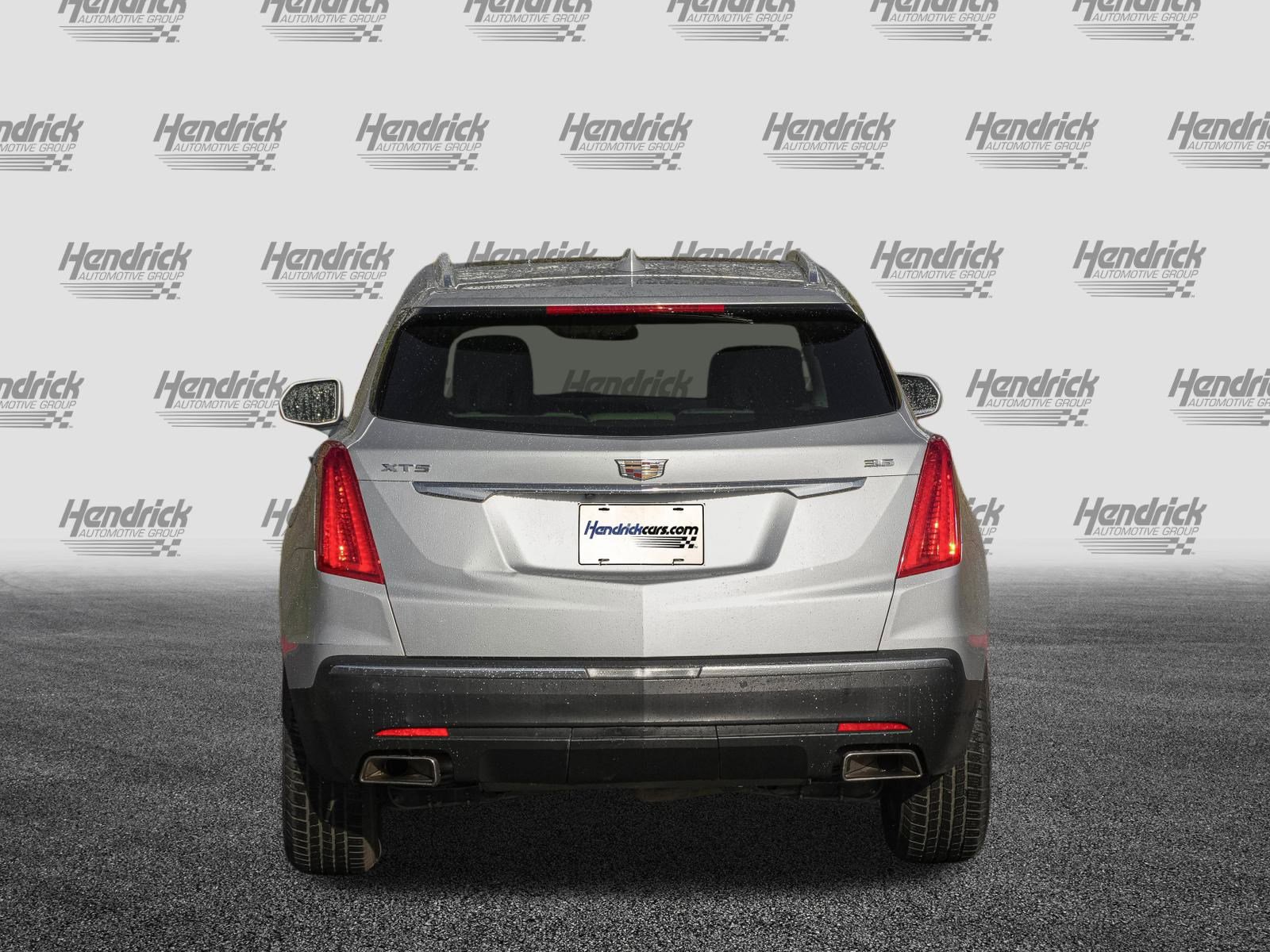 Used 2017 Cadillac XT5 Luxury w/ Driver Awareness Package image 8