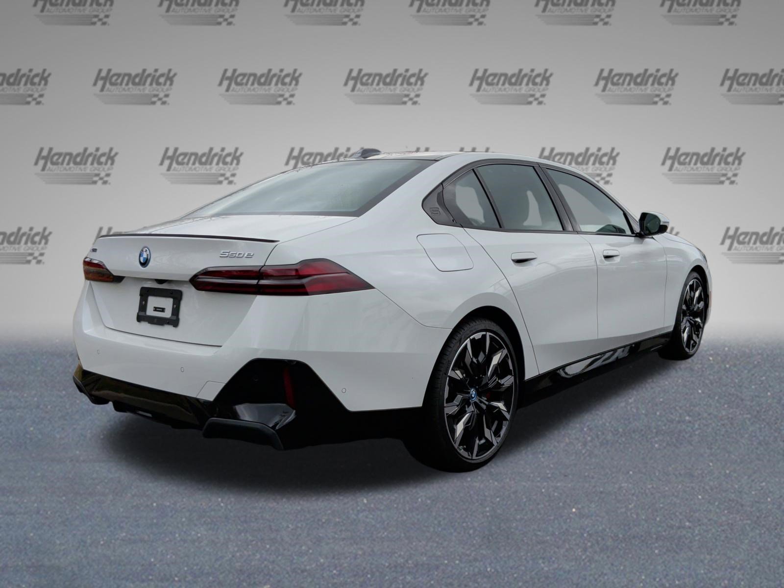 Certified 2025 BMW 550e xDrive w/ Executive Package image 7