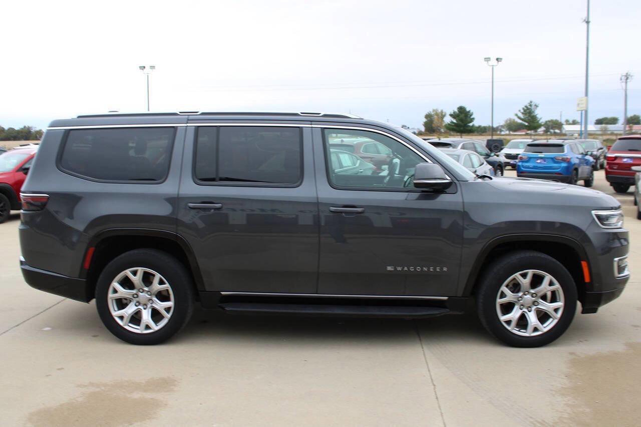 Used 2022 Jeep Wagoneer Series II image 4