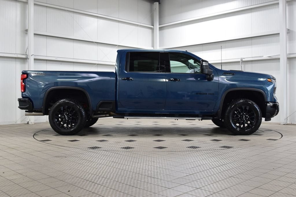 New 2026 Chevrolet Silverado 2500 LTZ w/ LTZ Plus Package AWD/4WD image 9