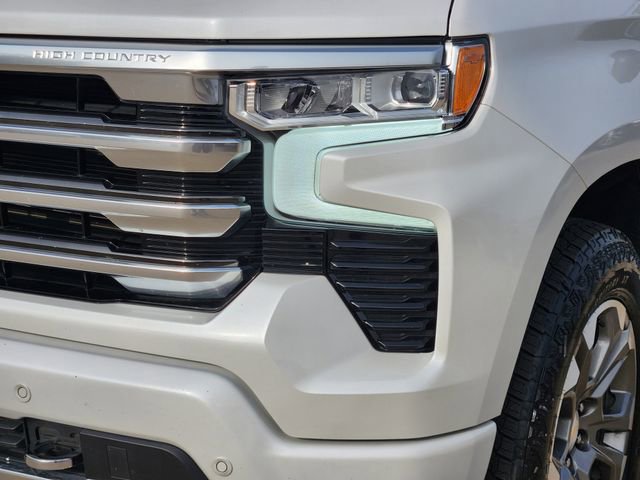 Used 2024 Chevrolet Silverado 1500 High Country w/ Technology Package RWD image 17