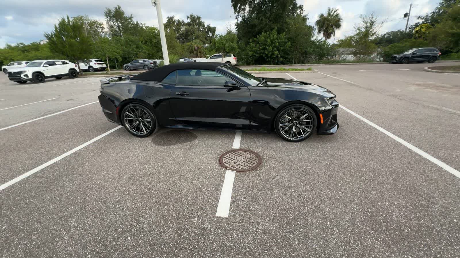 Used 2022 Chevrolet Camaro ZL1 RWD image 9