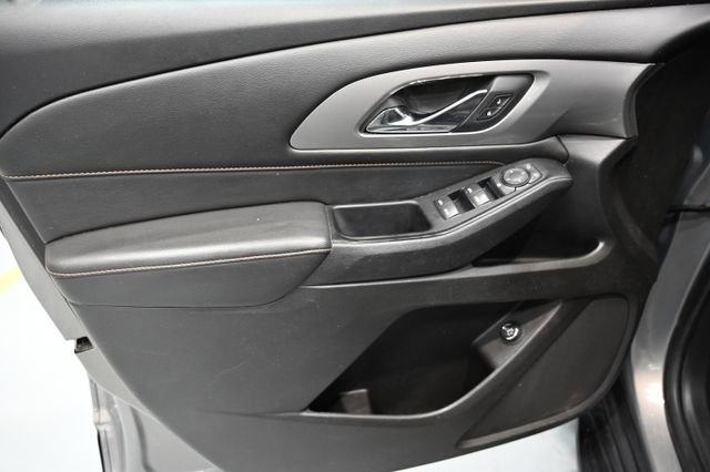 Used 2018 Chevrolet Traverse LT w/ LPO, Floor Liner Package image 27