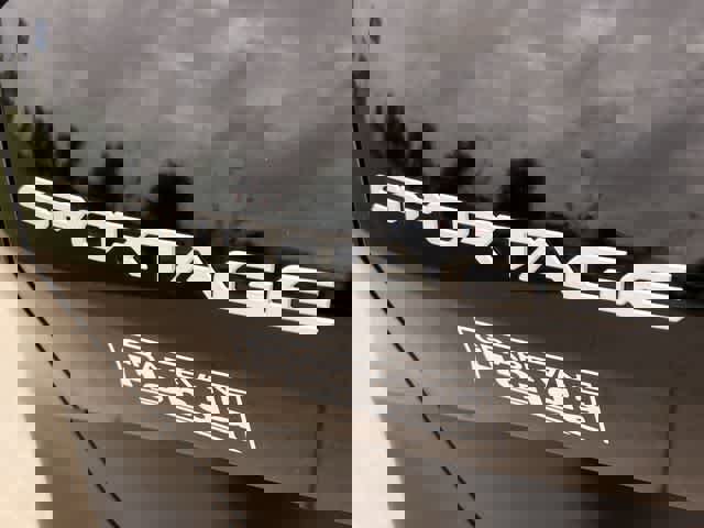 Used 2025 Kia Sportage EX w/ Premium Package image 8