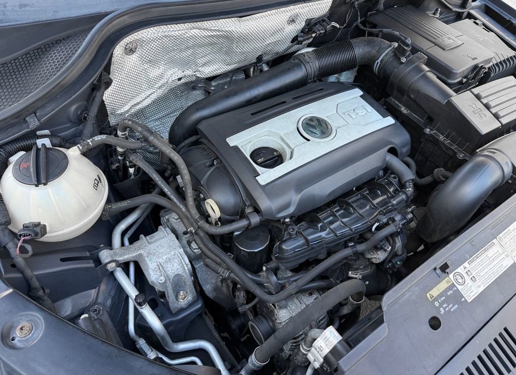 Used 2016 Volkswagen Tiguan S image 28