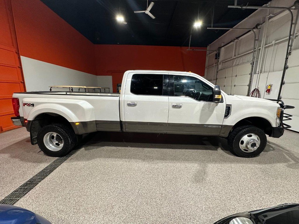Used 2017 Ford F350 King Ranch w/ Chrome Package AWD/4WD video 2