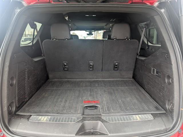Used 2021 GMC Yukon XL Denali w/ Denali Premium Package image 20
