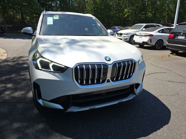 Certified 2025 BMW X1 xDrive28i w/ Technology Package AWD/4WD image 4