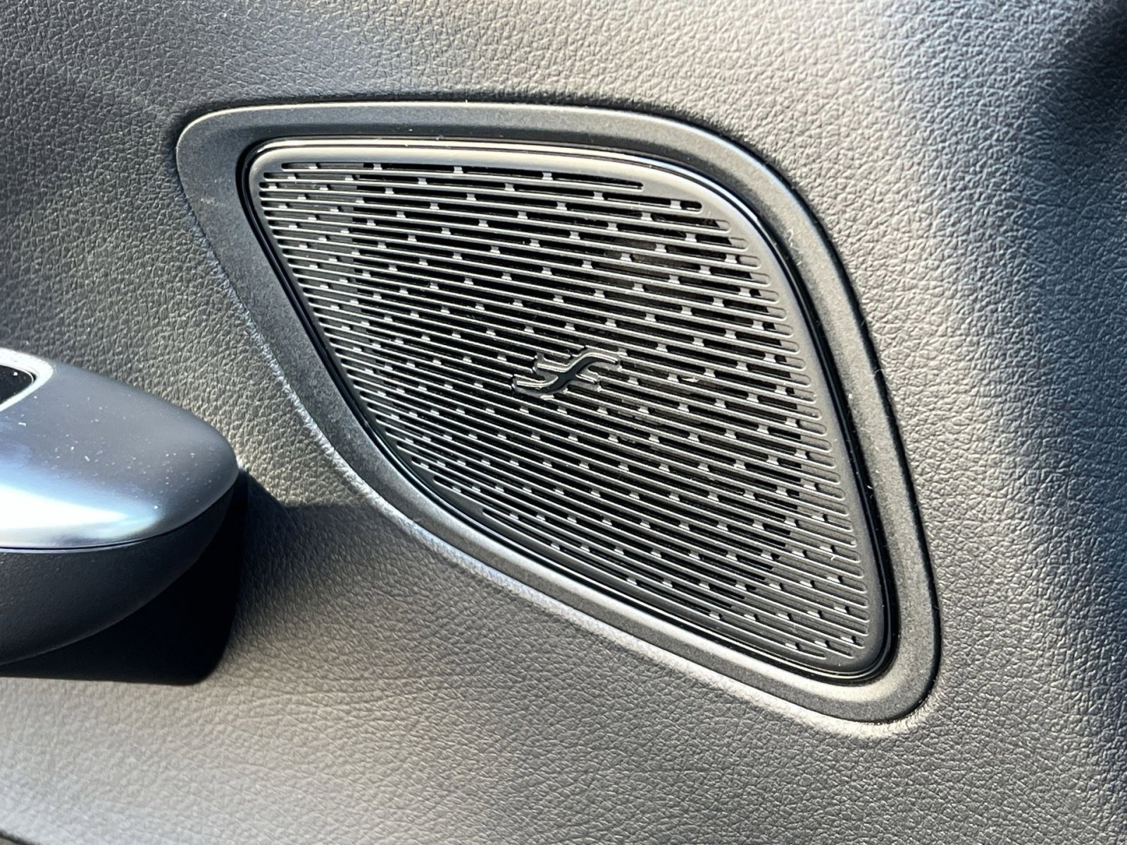 New 2026 Mercedes-Benz GLC 300 4MATIC image 34