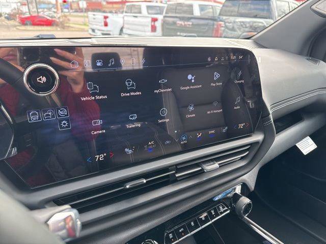 New 2026 Chevrolet Silverado EV LT AWD/4WD image 18