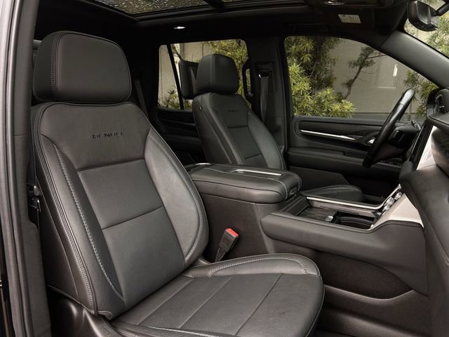 Used 2021 GMC Yukon Denali w/ Denali Premium Package image 31