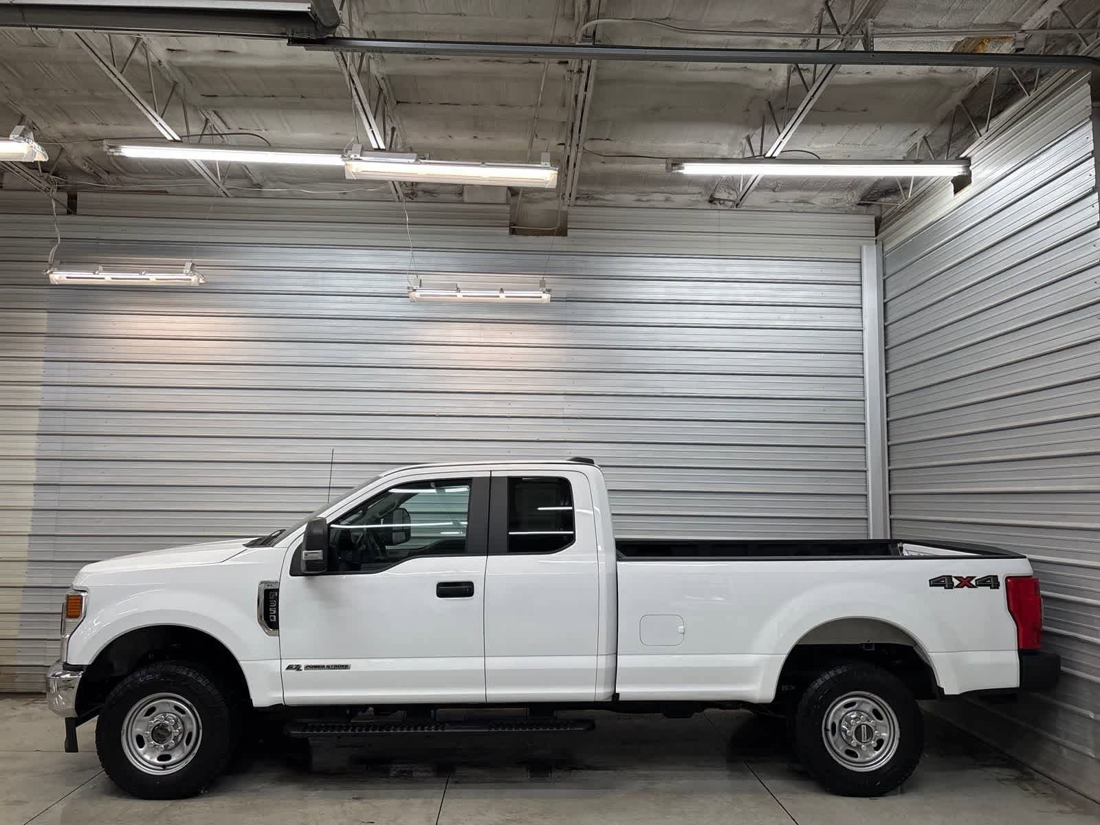 Used 2022 Ford F350 XL w/ Power Equipment Group AWD/4WD image 8