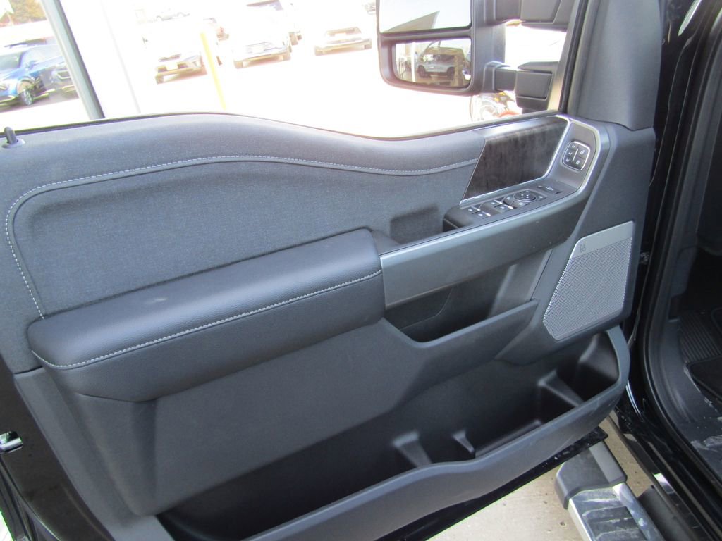 New 2026 Ford F350 Lariat w/ Chrome Package AWD/4WD image 24