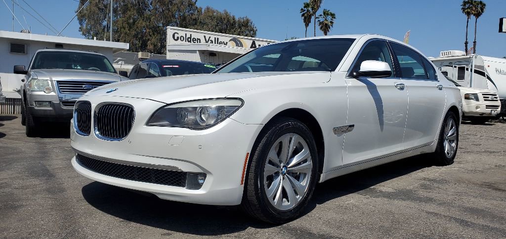 Used 2012 BMW 740Li image 3
