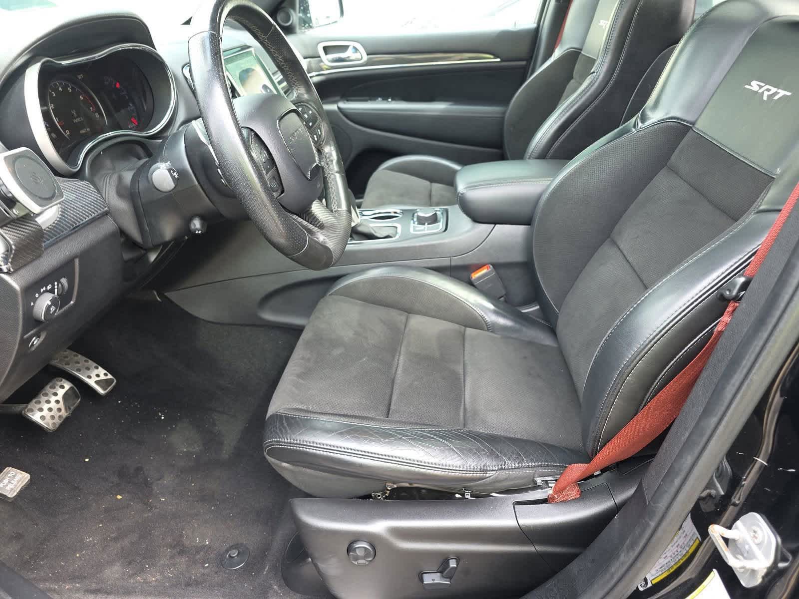 Used 2019 Jeep Grand Cherokee SRT image 13
