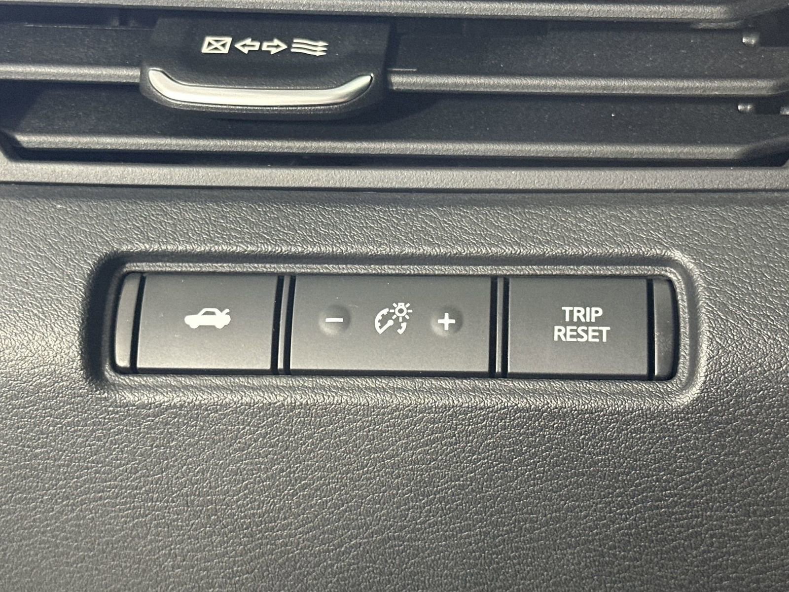 Certified 2021 Nissan Altima 2.5 SV FWD image 22