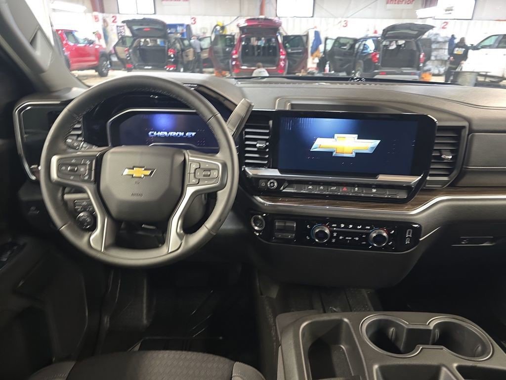 Certified 2024 Chevrolet Silverado 1500 LT w/ Protection Package AWD/4WD image 19