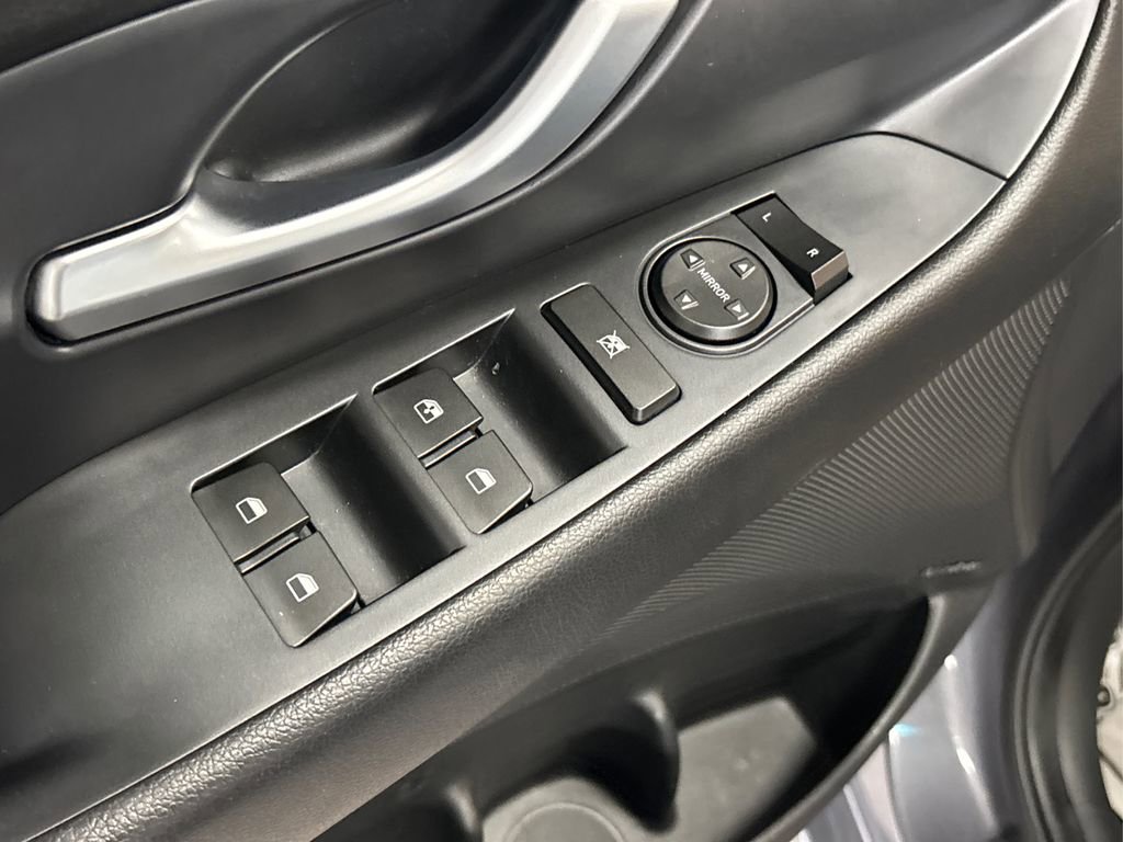 Used 2018 Hyundai Elantra GT w/ Tech Package 03 image 30