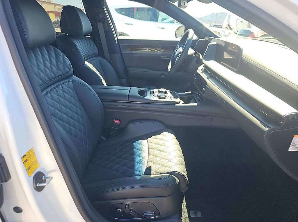Used 2026 Genesis G90 3.5T Prestige image 9