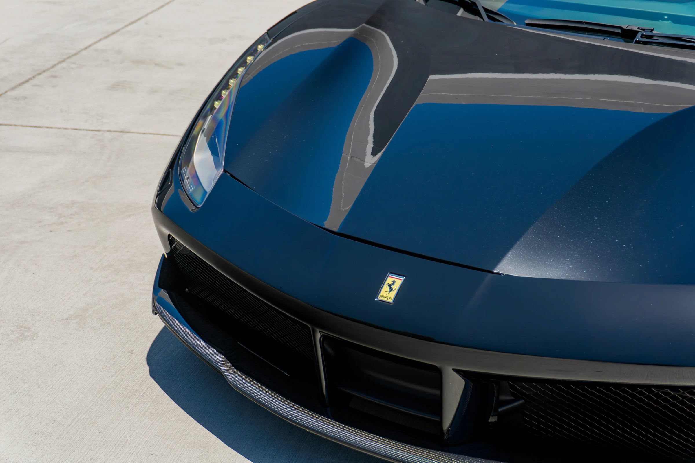 Used 2018 Ferrari 488 Spider RWD image 22