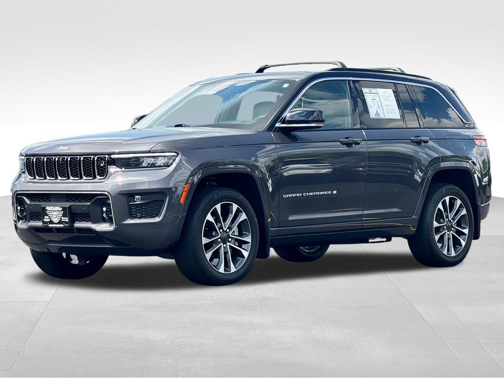 Used 2024 Jeep Grand Cherokee Overland w/ Adv Protech Group III AWD/4WD image 3
