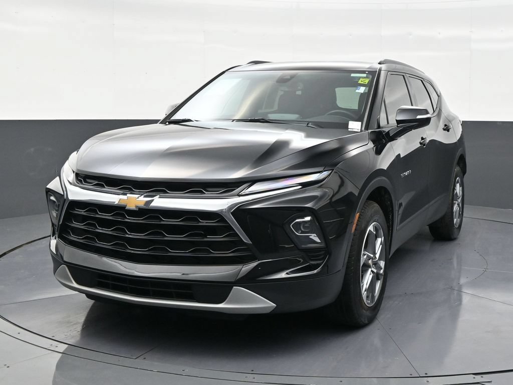 Used 2024 Chevrolet Blazer LT FWD image 9