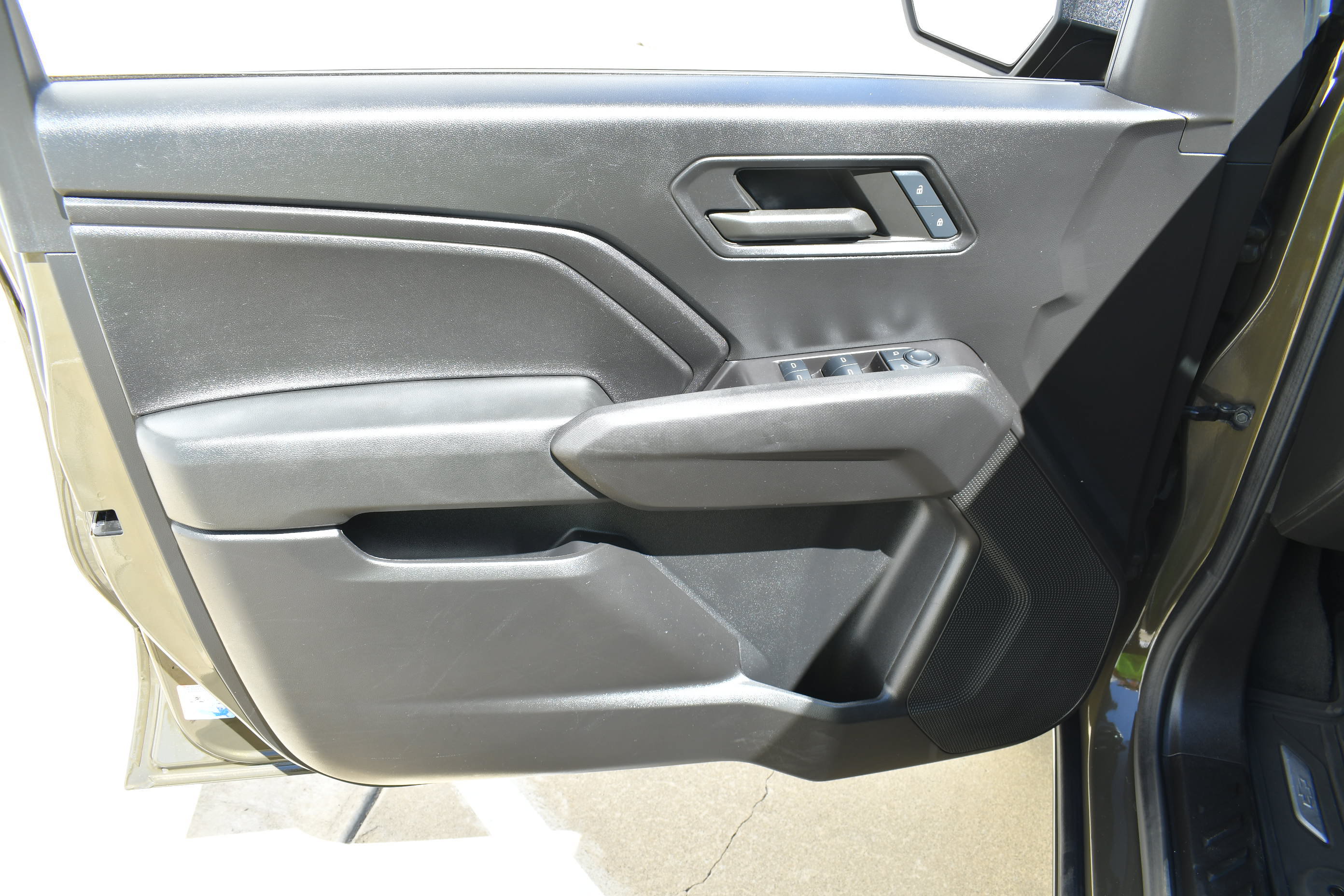 Used 2024 Chevrolet Colorado W/T RWD image 9