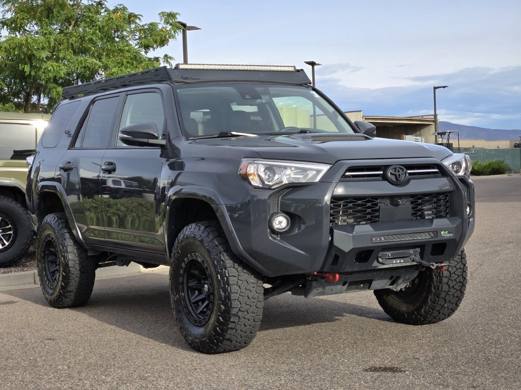 Used 2024 Toyota 4Runner TRD Off-Road Premium w/ Off Road Premium Plus Package AWD/4WD image 3