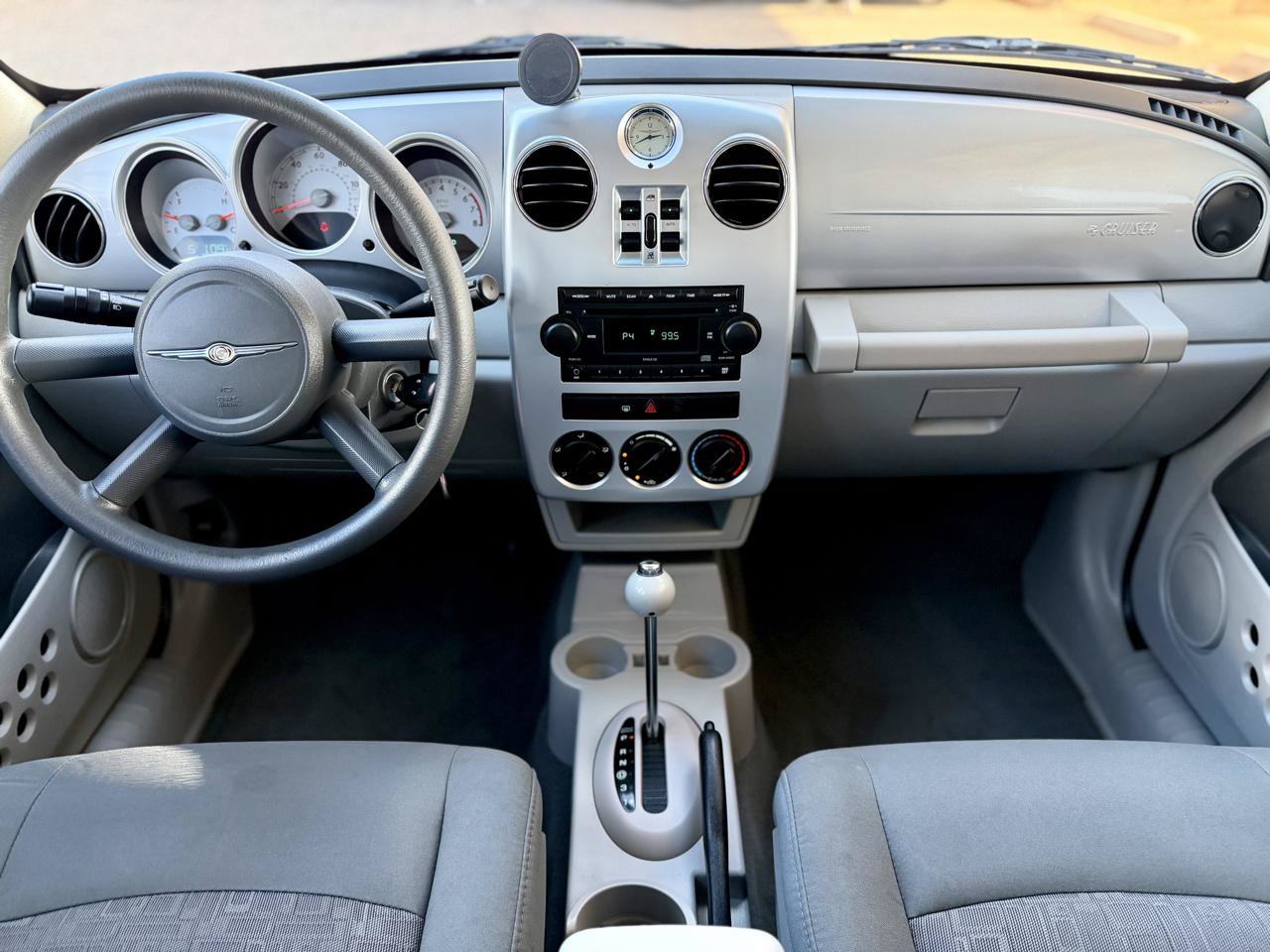 Used 2009 Chrysler PT Cruiser FWD image 14