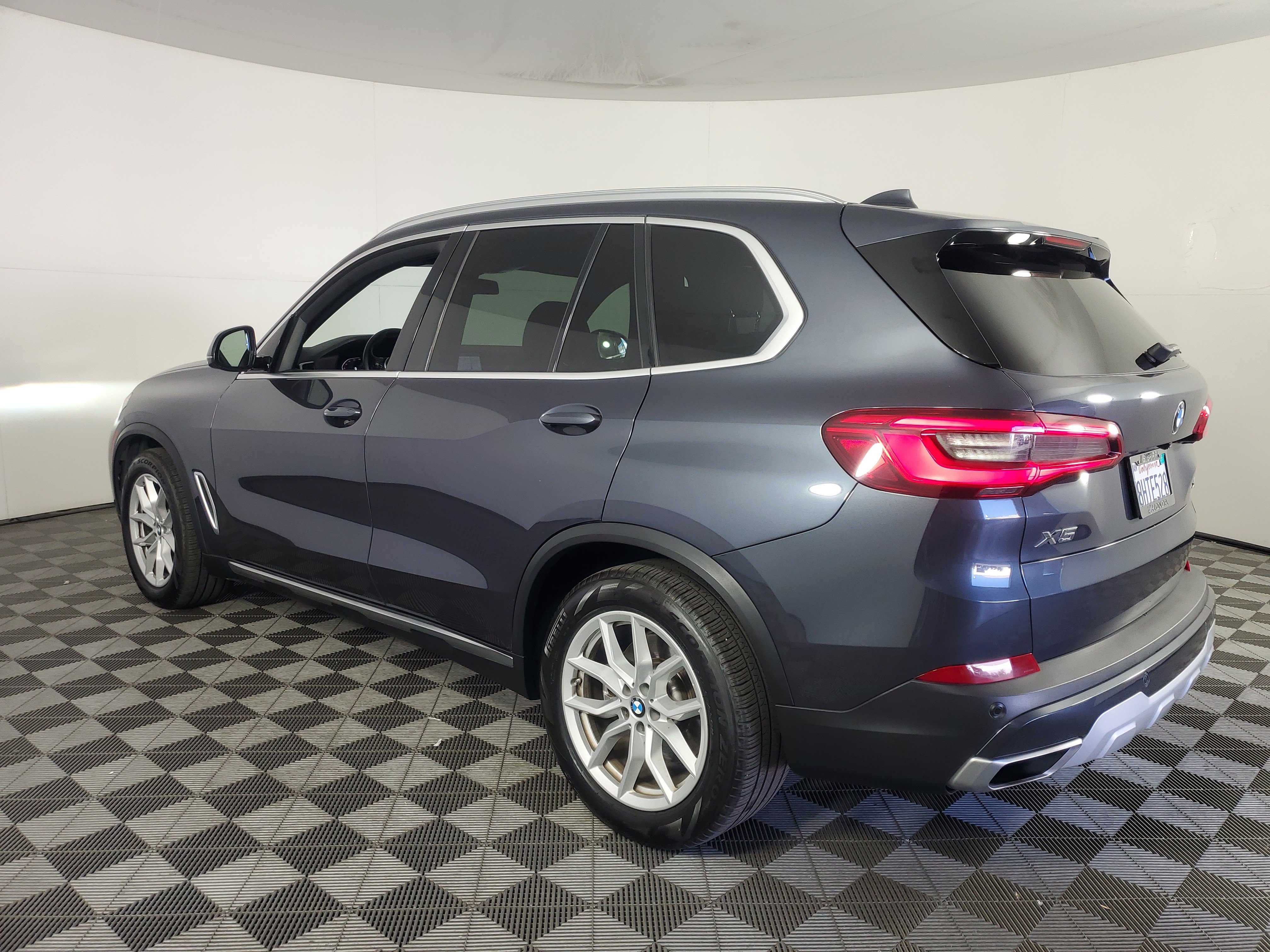 Used 2019 BMW X5 xDrive40i AWD/4WD image 6